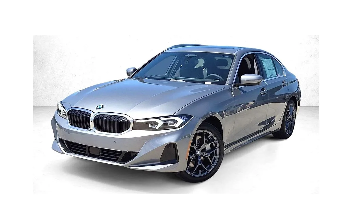 2026 BMW 330i xDrive Sedan in Skyscraper Gray