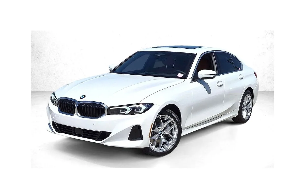 2026 BMW 330i xDrive Sedan in Alpine White