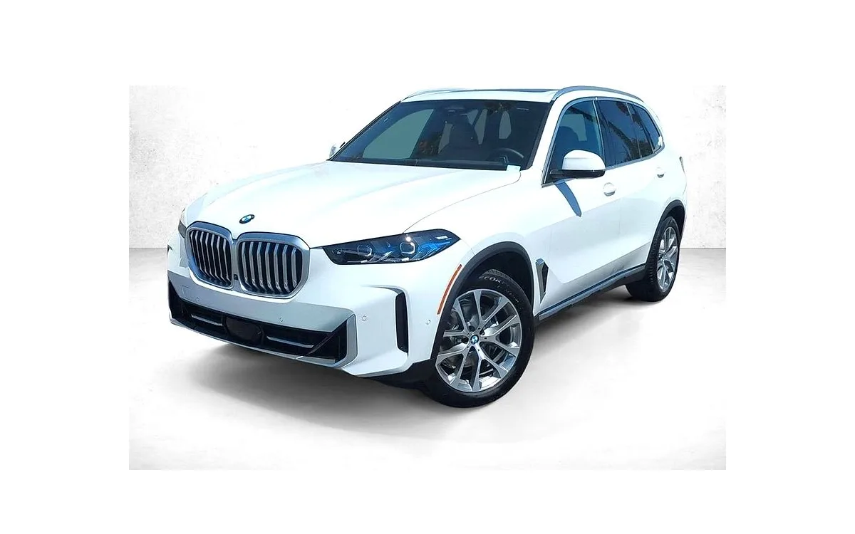 2026 BMW X5 sDrive40i in Alpine White