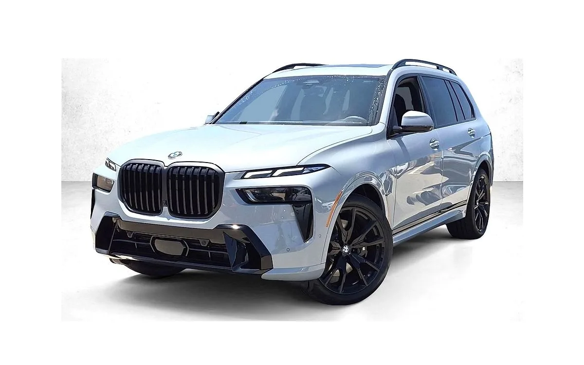 2027 BMW X7 xDrive40i in Brooklyn Gray