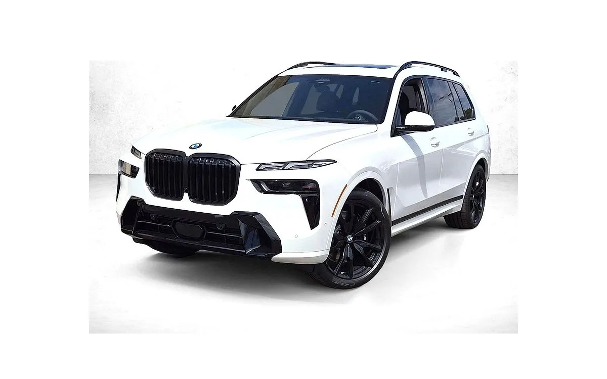 2027 BMW X7 xDrive40i in Alpine White