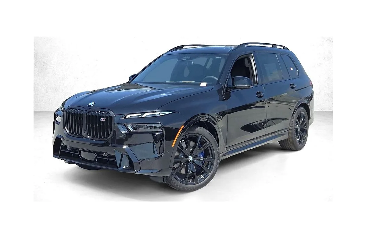 2026 BMW X7 M60i in Black Sapphire