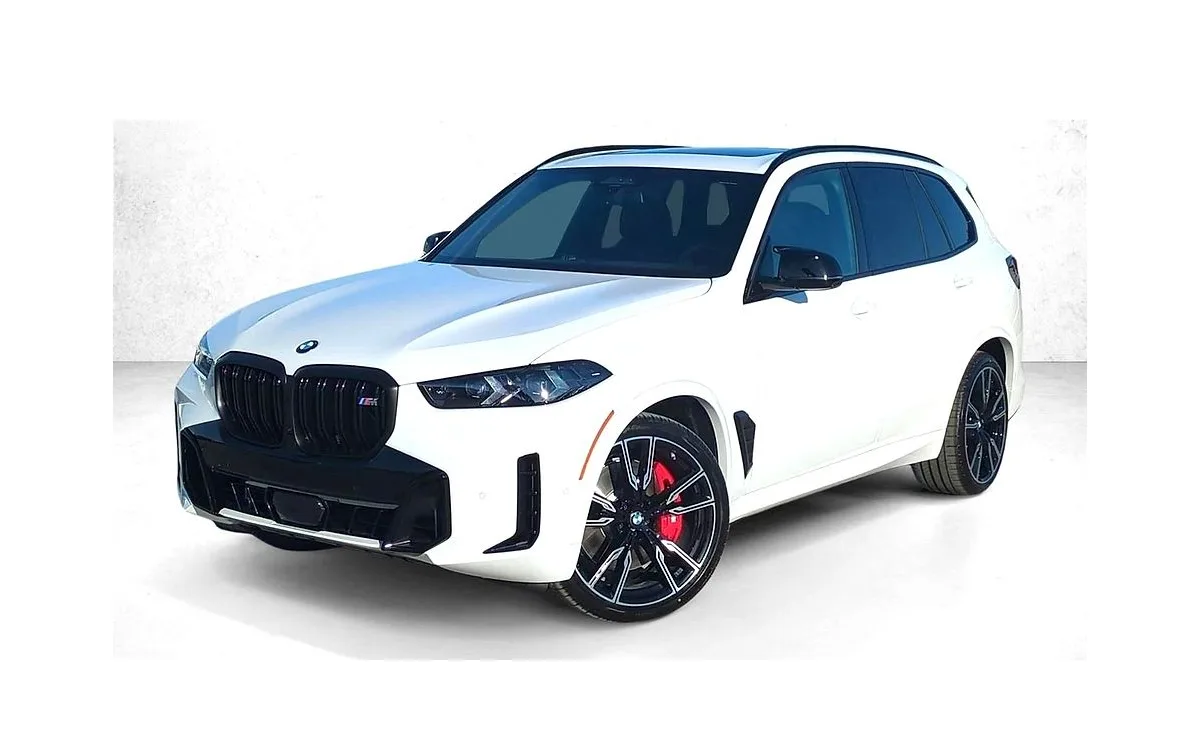 2026 BMW X5 M60i in Alpine White