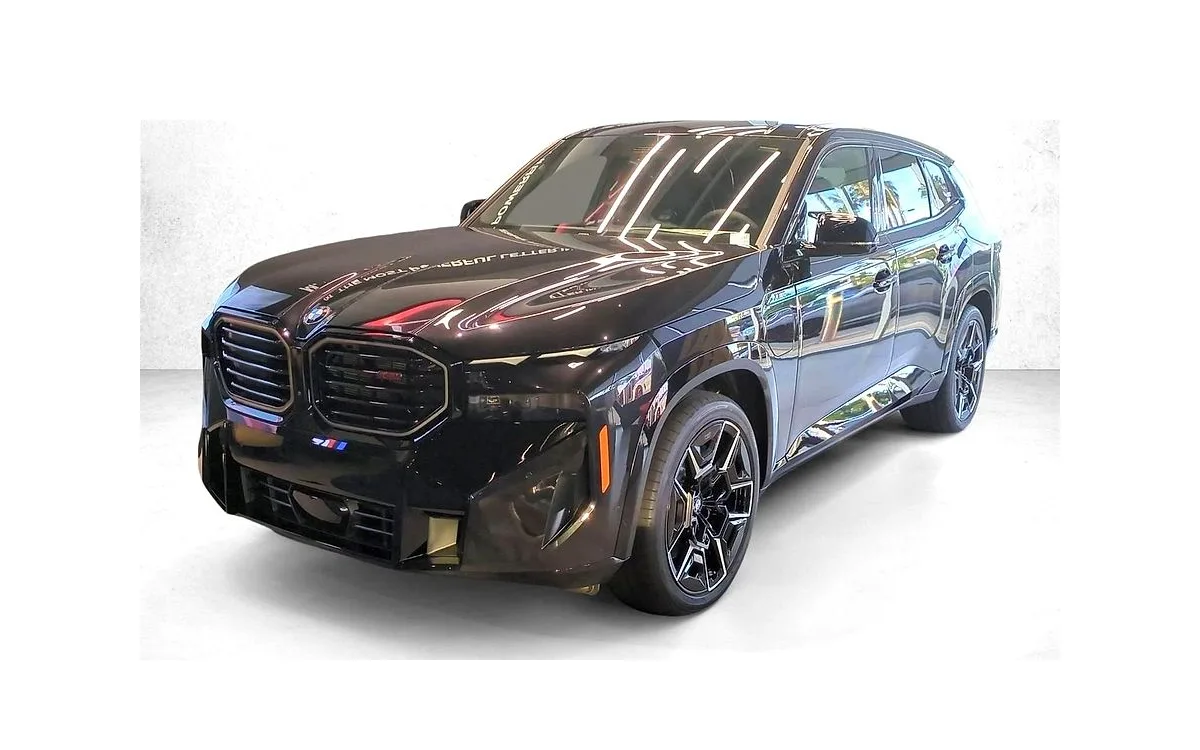 2026 BMW XM in Black Sapphire