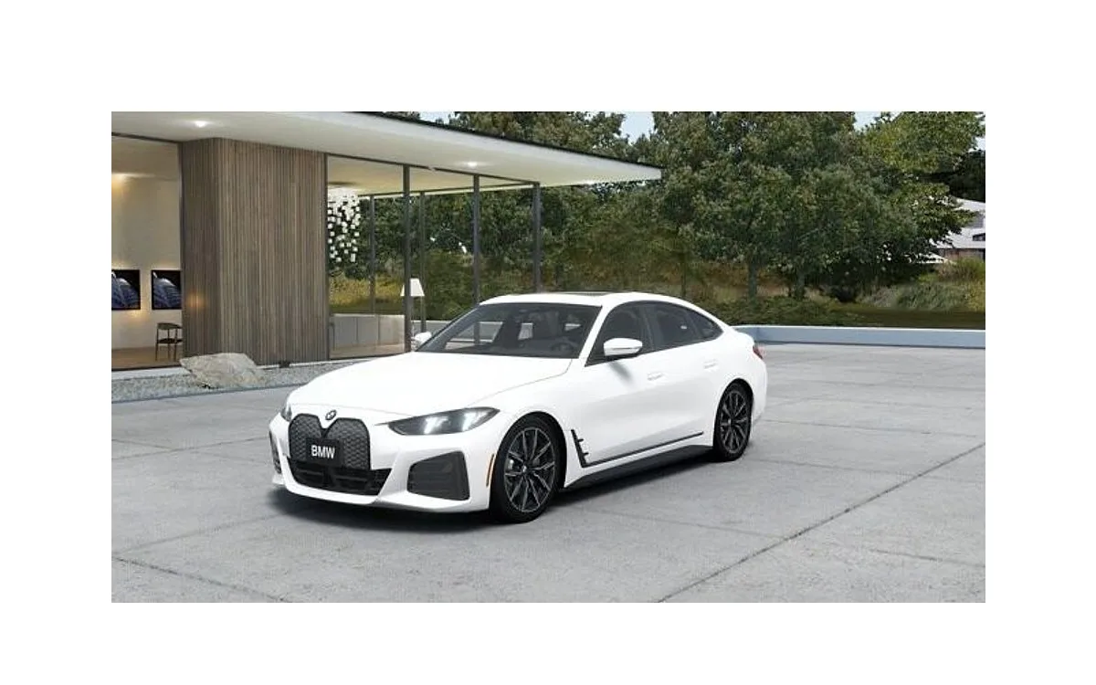 2026 BMW i4 eDrive40 in Alpine White